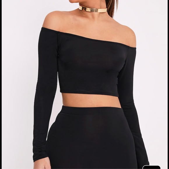 Tobi Tops - Off The Shoulder Long Sleeve Black Croptop